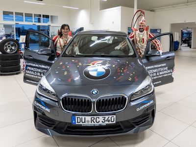 Schlüsselübergabe der Prinzenkutsche bei BMW Cloppenburg in Trier