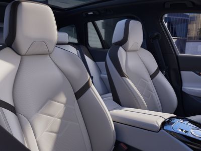 BMW i5 Touring Sitze