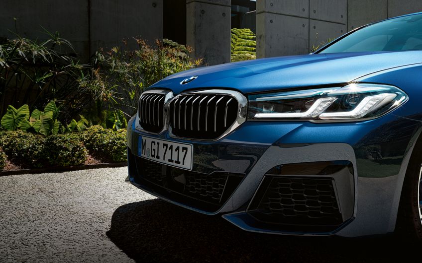 Entdecken Sie die neuen BMW 5er Modelle.